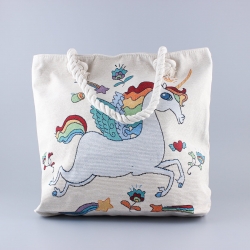 Beach bag with zipper...