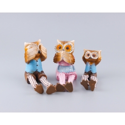 Figurines (3 pcs.)