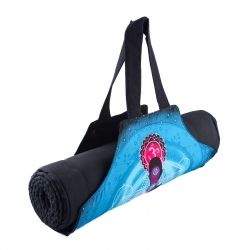 Textile bag closeable with...