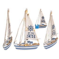 Wooden sailing boat with 7 LED